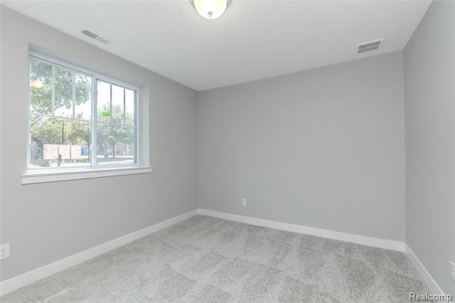 Builiding view thirty five for 25534 Grandview, Novi, MI. 48375