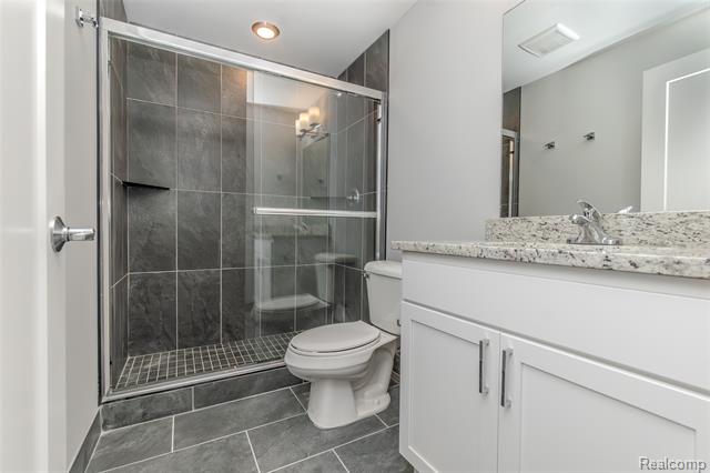 Builiding view thirty three for 25534 Grandview, Novi, MI. 48375