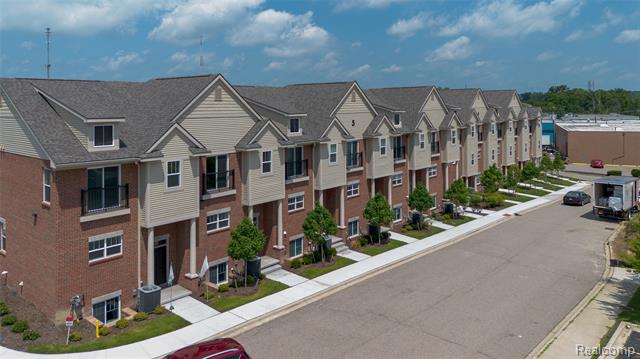 Builiding view two for 25534 Grandview, Novi, MI. 48375