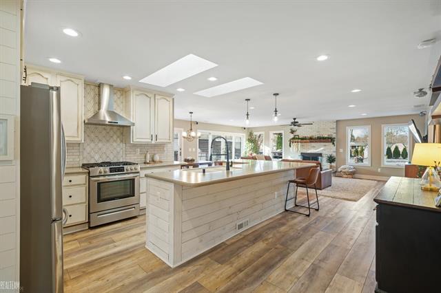 Builiding view seven for 38867 Winkler, Harrison Township, MI. 48045