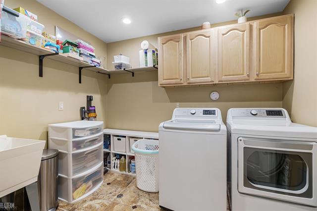 Builiding view twenty five for 38867 Winkler, Harrison Township, MI. 48045