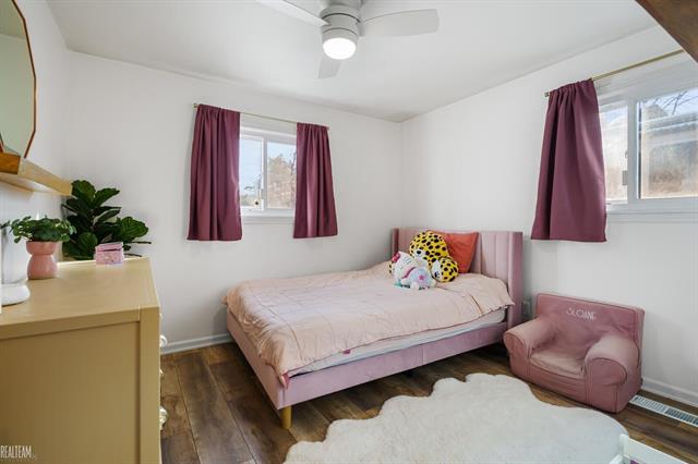 Builiding view twenty two for 38867 Winkler, Harrison Township, MI. 48045