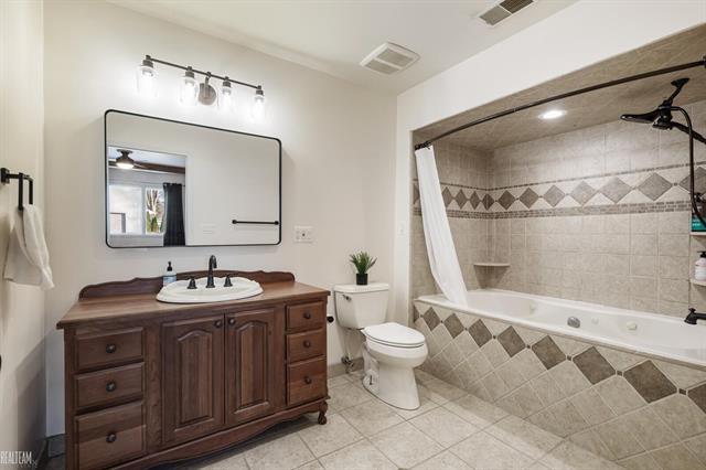 Builiding view twenty for 38867 Winkler, Harrison Township, MI. 48045