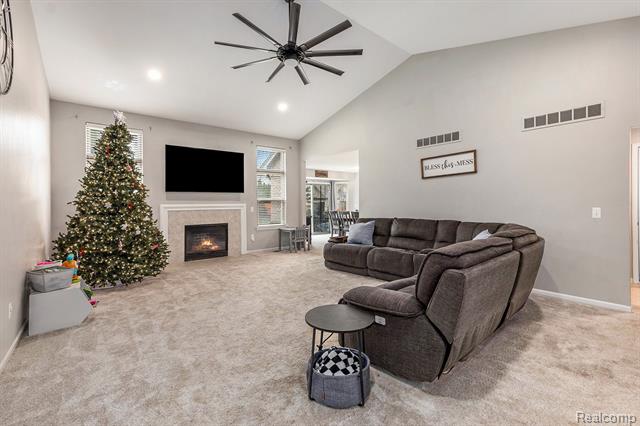 Builiding view five for 38846 Hampton, Harrison Township, MI. 48045