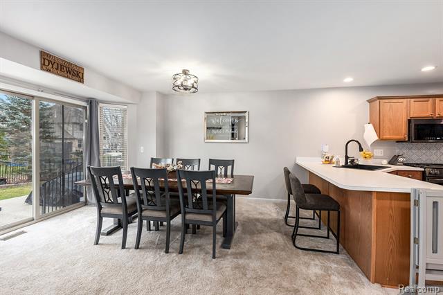 Builiding view ten for 38846 Hampton, Harrison Township, MI. 48045