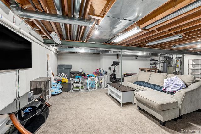 Builiding view twenty five for 38846 Hampton, Harrison Township, MI. 48045