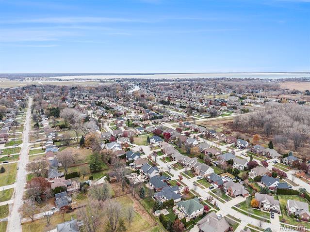 Builiding view twenty seven for 38846 Hampton, Harrison Township, MI. 48045