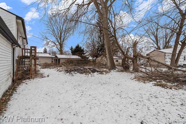 Builiding view nineteen for 39721 Camp, Harrison Township, MI. 48045