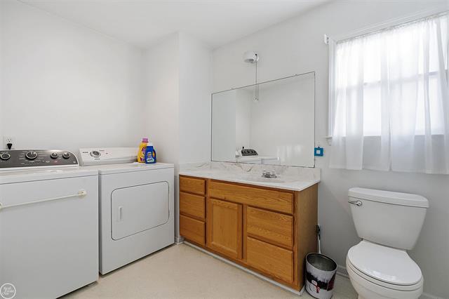 Builiding view eighteen for 21227 Hillcrest, Clinton Township, MI. 48036