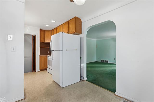 Builiding view six for 21227 Hillcrest, Clinton Township, MI. 48036