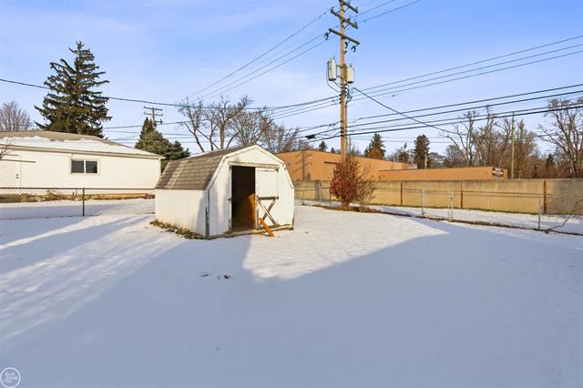 Builiding view twenty eight for 21227 Hillcrest, Clinton Township, MI. 48036