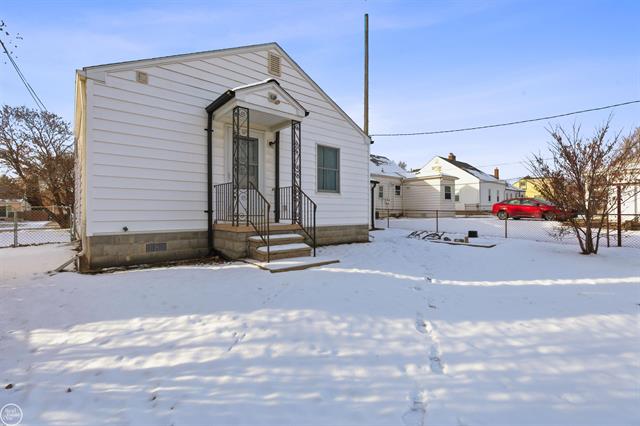 Builiding view twenty seven for 21227 Hillcrest, Clinton Township, MI. 48036