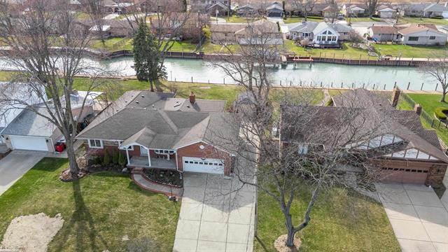 Builiding view thirty nine for 41589 Windmill, Harrison Township, MI. 48045