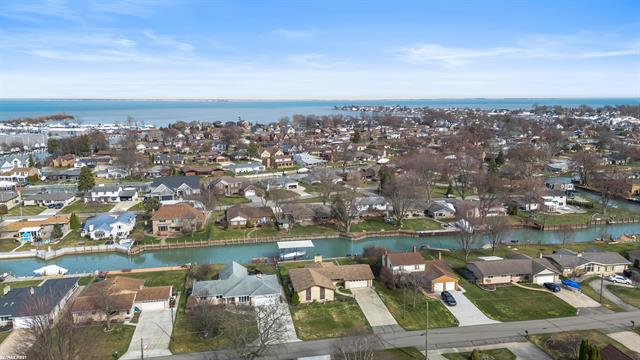 Builiding view thirty three for 41589 Windmill, Harrison Township, MI. 48045