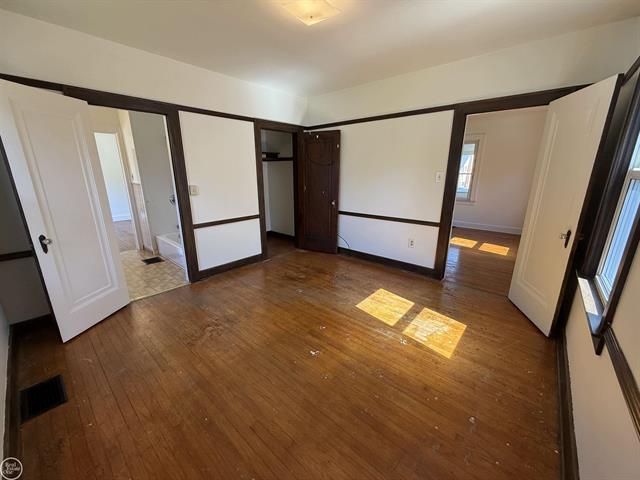 Builiding view thirteen for 33 High, Mount Clemens, MI. 48043