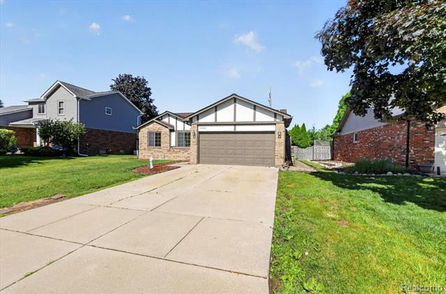 Builiding view forty seven for 43325 Nebel Tr, Clinton Township, MI. 48038