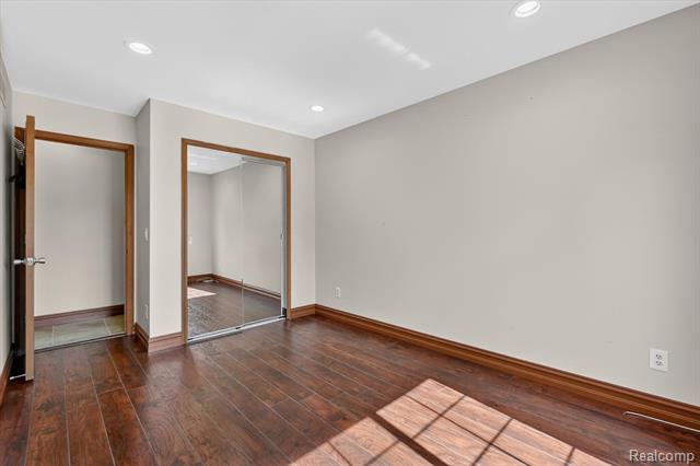 Builiding view thirty for 43325 Nebel Tr, Clinton Township, MI. 48038