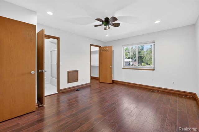 Builiding view twenty for 43325 Nebel Tr, Clinton Township, MI. 48038
