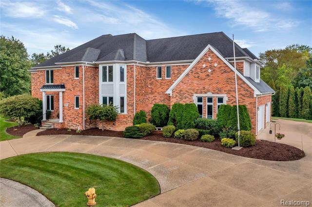 front view for 20465 St Laurence, Clinton Township, Mi. 48038