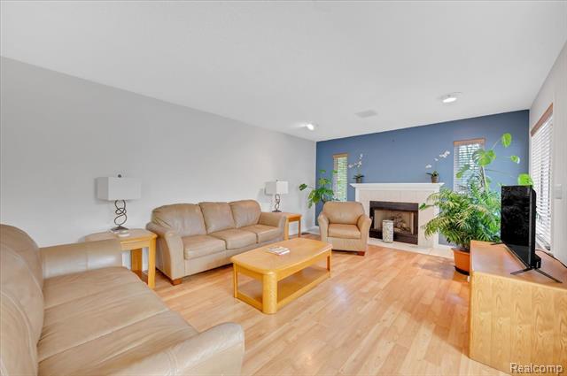 Builiding view seven for 44680 Elizabeth, Clinton Township, MI. 48036