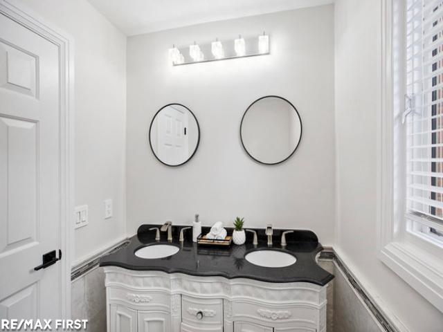 Builiding view thirty one for 18765 Riverside Glen, Macomb, MI. 48044