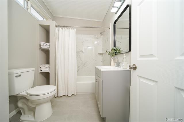 Builiding view thirty two for 23424 Urban, Macomb, MI. 48042