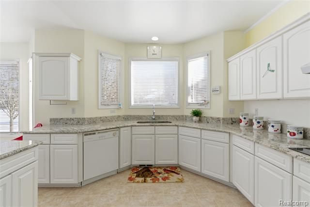 Builiding view fifteen for 19573 Potomac, Macomb, MI. 48044