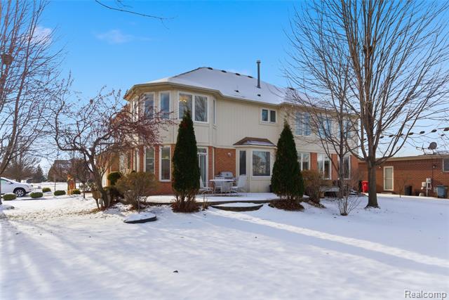 Builiding view forty eight for 19573 Potomac, Macomb, MI. 48044