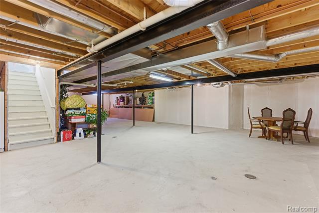 Builiding view forty one for 19573 Potomac, Macomb, MI. 48044