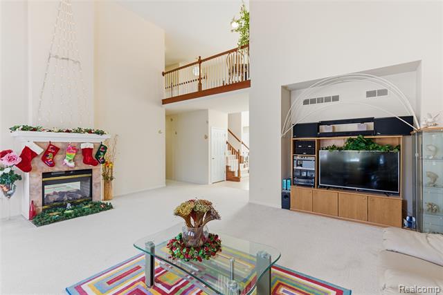 Builiding view six for 19573 Potomac, Macomb, MI. 48044