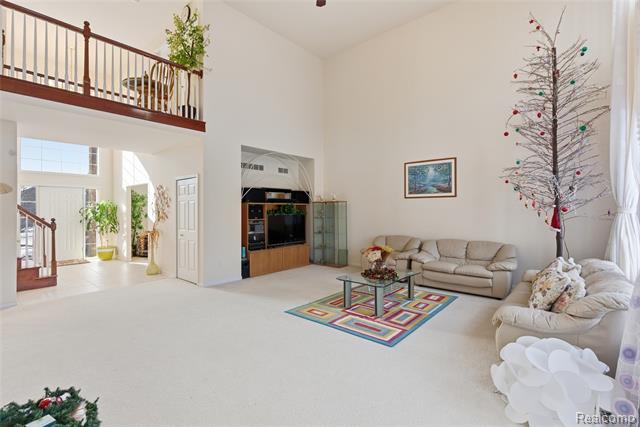 Builiding view ten for 19573 Potomac, Macomb, MI. 48044