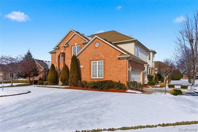 Builiding view two for 19573 Potomac, Macomb, MI. 48044