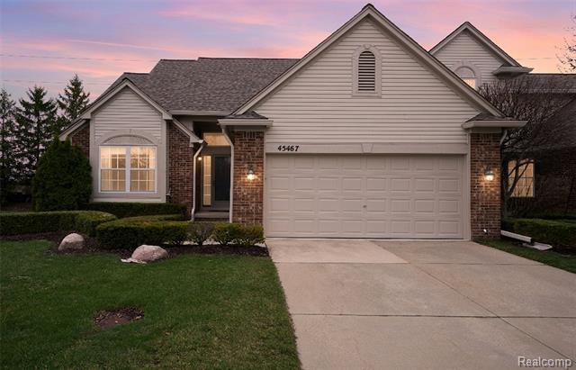 front view for 45467 Coachfort Dr, Macomb, Mi. 48044