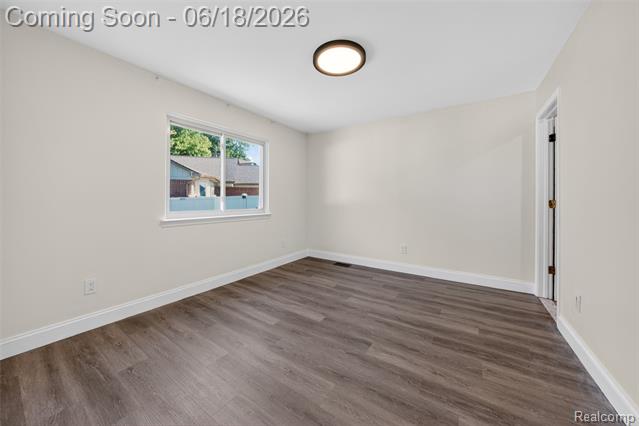 Builiding view eighteen for 45925 Ashwood, Macomb, MI. 48044