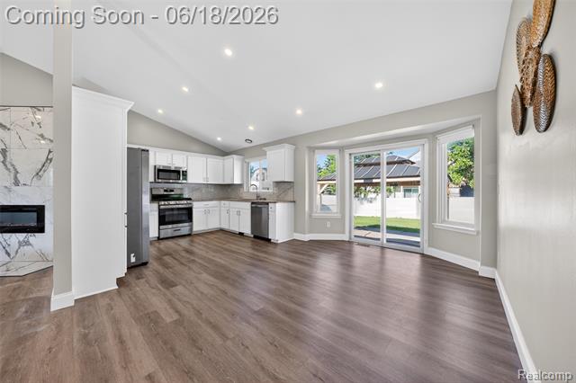 Builiding view six for 45925 Ashwood, Macomb, MI. 48044
