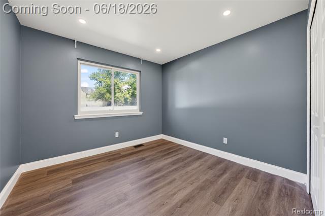 Builiding view sixteen for 45925 Ashwood, Macomb, MI. 48044