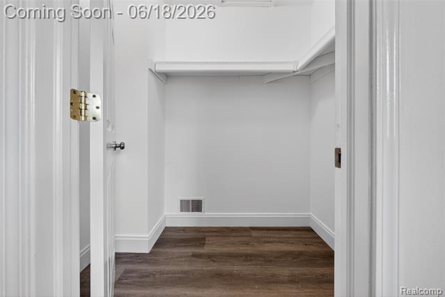Builiding view thirty for 45925 Ashwood, Macomb, MI. 48044