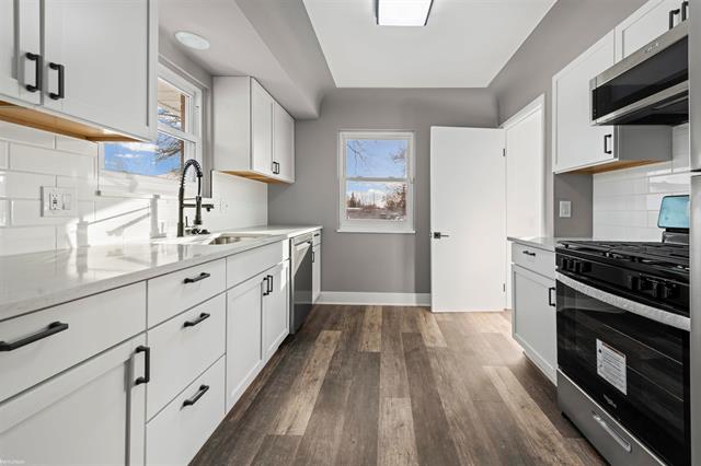 Builiding view six for 46730 Romeo Plank, Macomb, MI. 48044