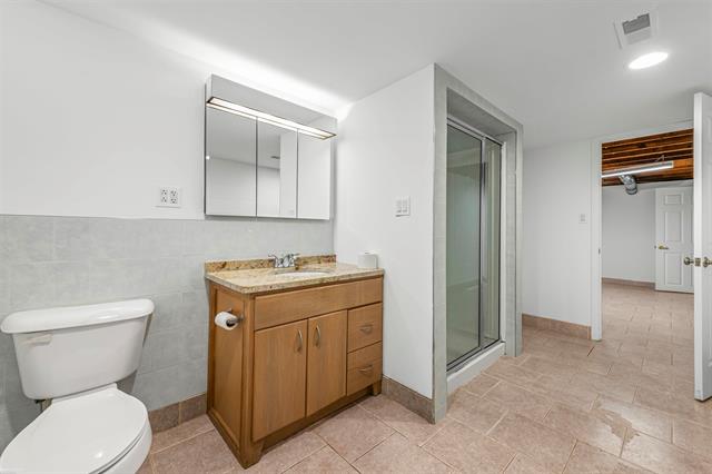 Builiding view twenty two for 46730 Romeo Plank, Macomb, MI. 48044