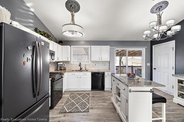 Builiding view fourteen for 46651 Heather, New Baltimore, MI. 48051