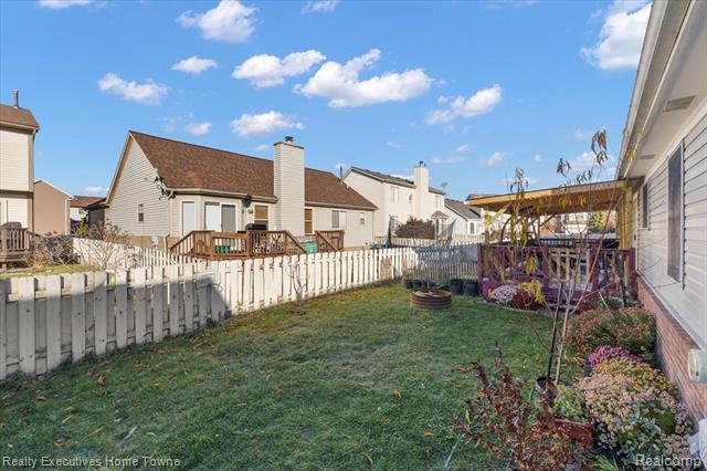 Builiding view nine for 46651 Heather, New Baltimore, MI. 48051