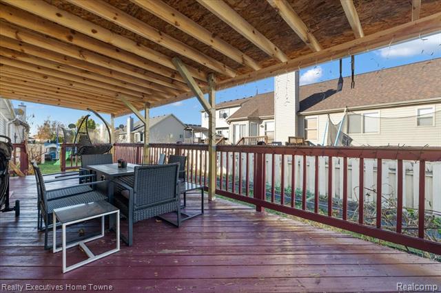 Builiding view seven for 46651 Heather, New Baltimore, MI. 48051