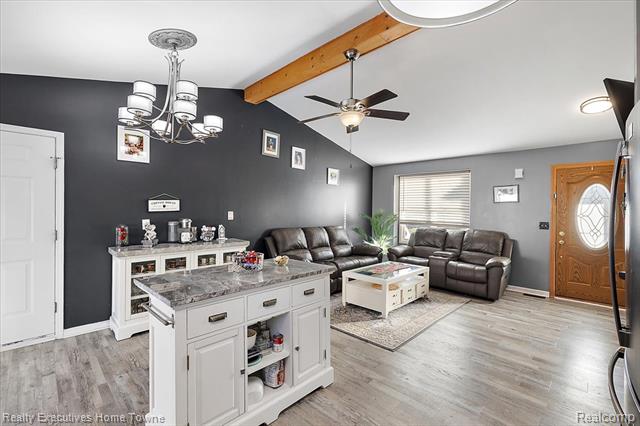 Builiding view seventeen for 46651 Heather, New Baltimore, MI. 48051