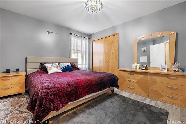 Builiding view twenty for 46651 Heather, New Baltimore, MI. 48051