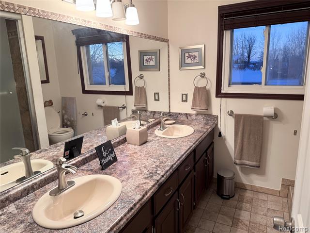 Builiding view eighteen for 26384 Mapleridge, New Baltimore, MI. 48051