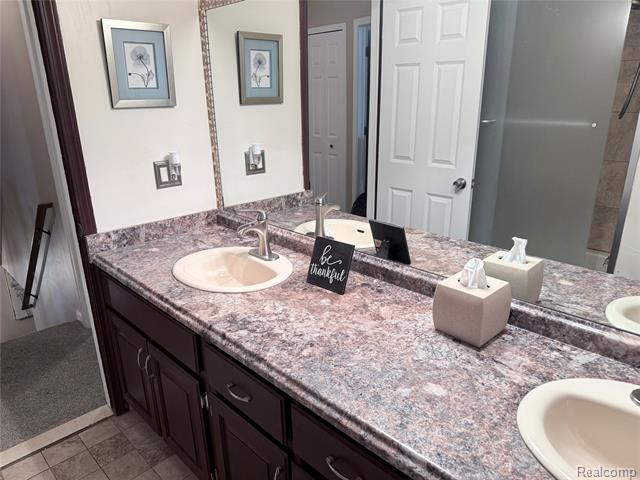 Builiding view nineteen for 26384 Mapleridge, New Baltimore, MI. 48051