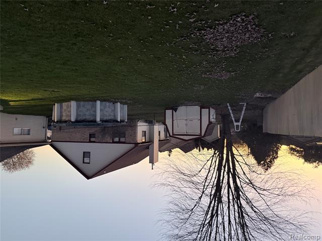 Builiding view one for 26384 Mapleridge, New Baltimore, MI. 48051