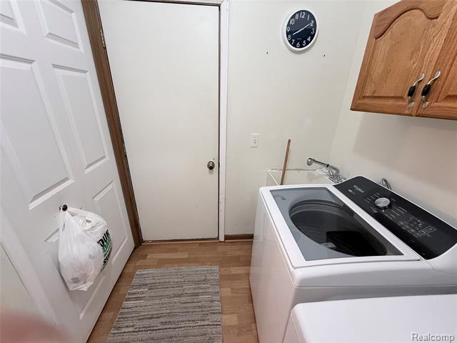 Builiding view seven for 26384 Mapleridge, New Baltimore, MI. 48051