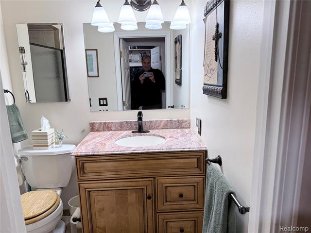 Builiding view sixteen for 26384 Mapleridge, New Baltimore, MI. 48051