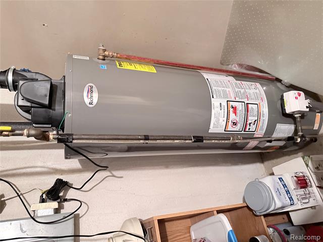 Builiding view thirty for 26384 Mapleridge, New Baltimore, MI. 48051